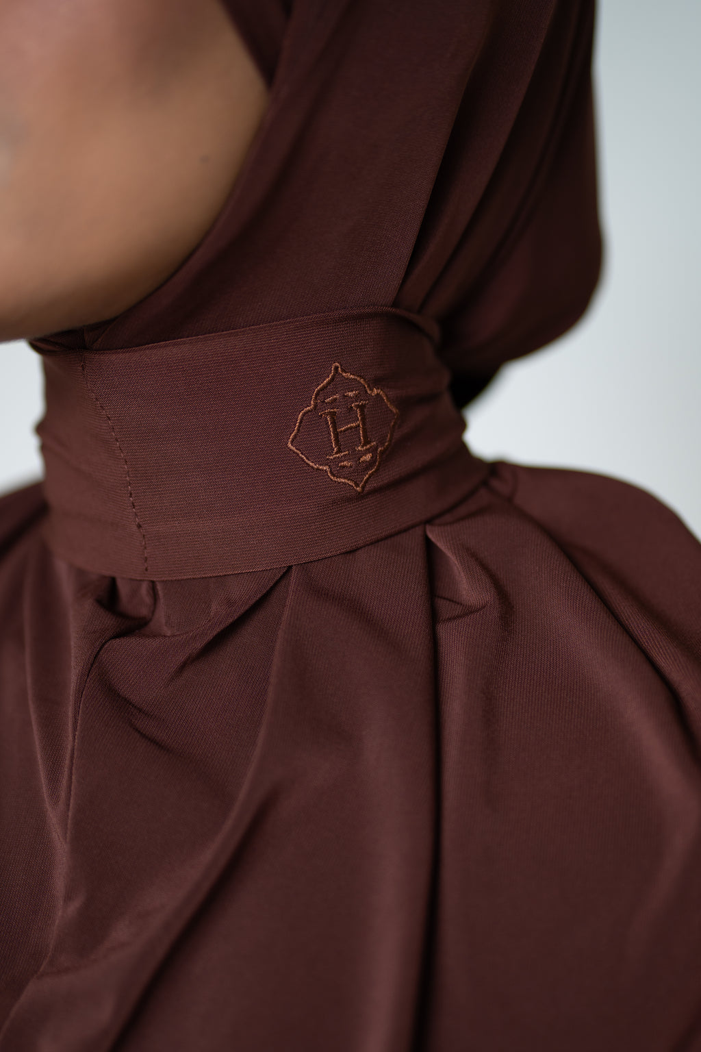 Instant Hijab Espresso Glow (Chocolate Brown)