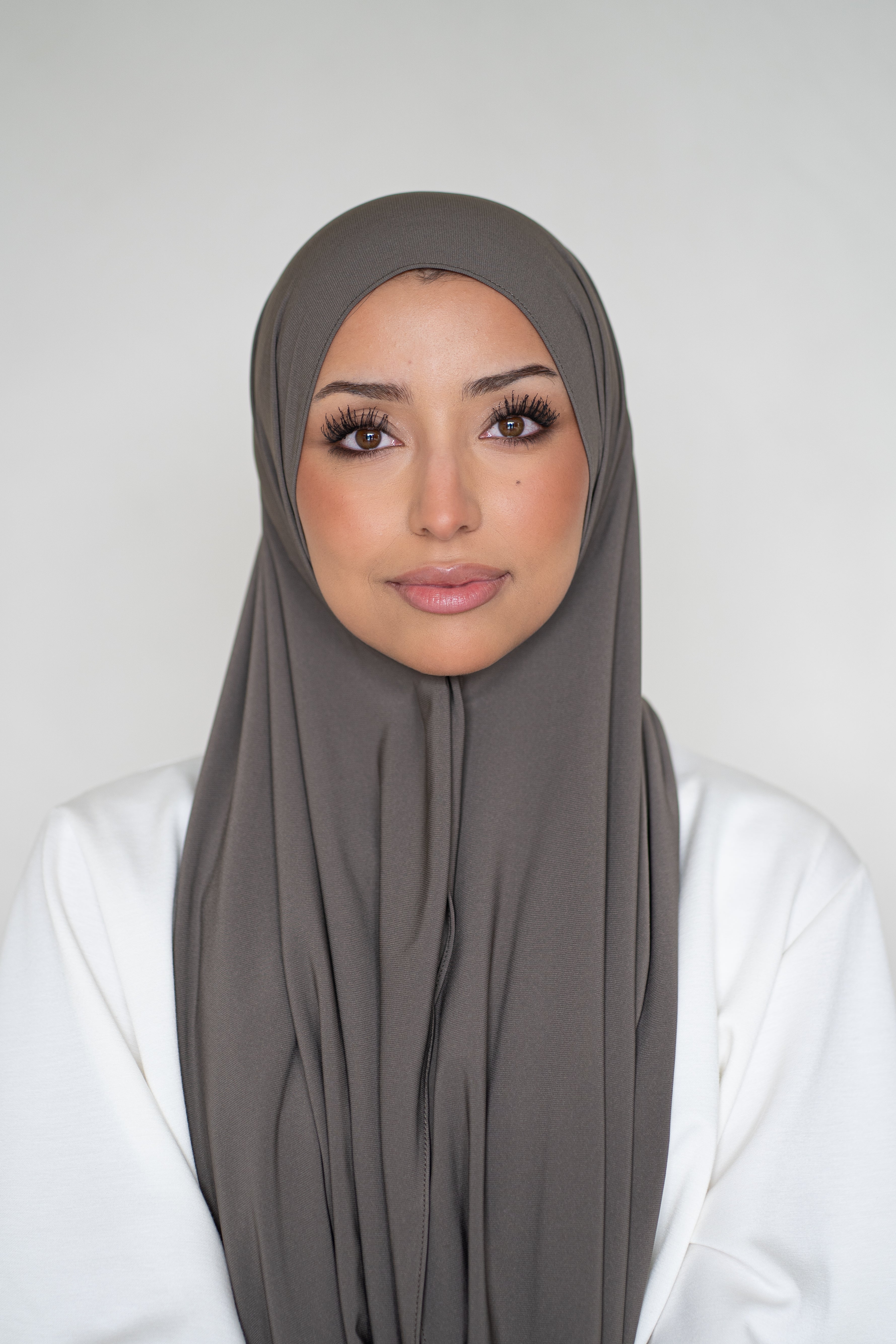 Premium Jersey Hijab Ash Grey (Brown-Grey)