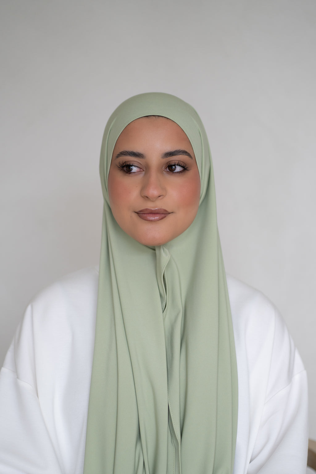 Premium Jersey Hijab Pistachio Silk (Green)