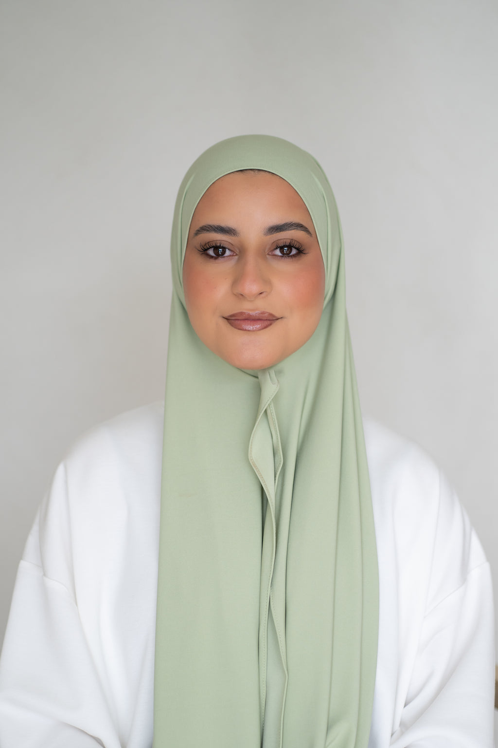 Premium Jersey Hijab Pistachio Silk (Green)
