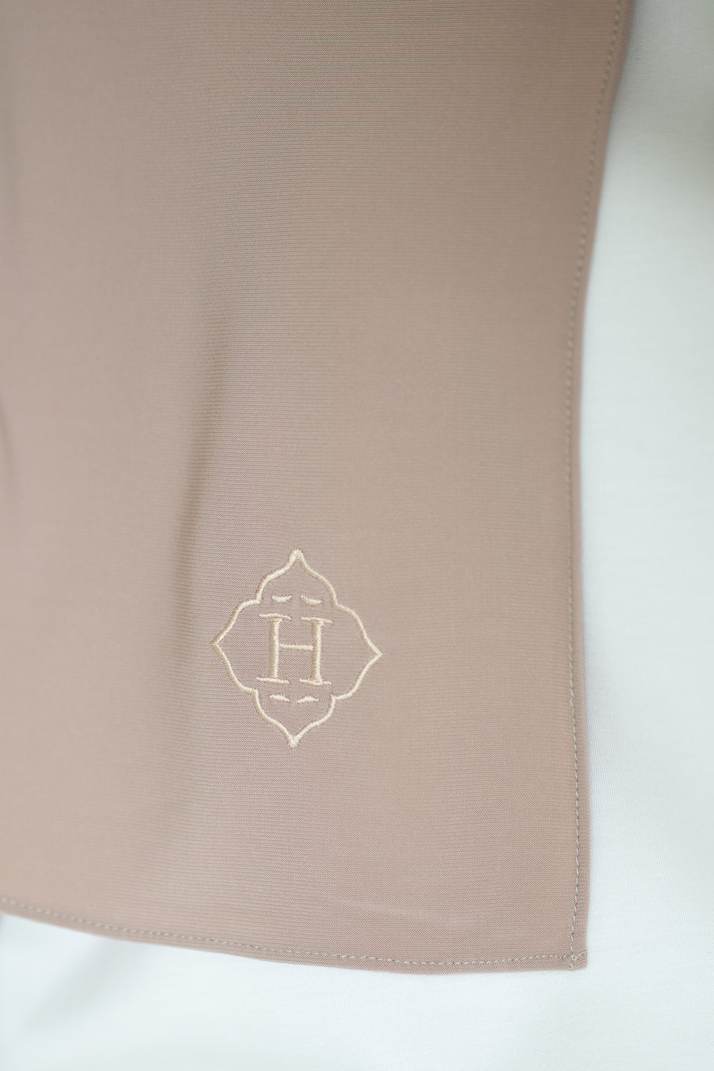 Premium Jersey Hijab Sandstone Glow (Beige-Khaki)