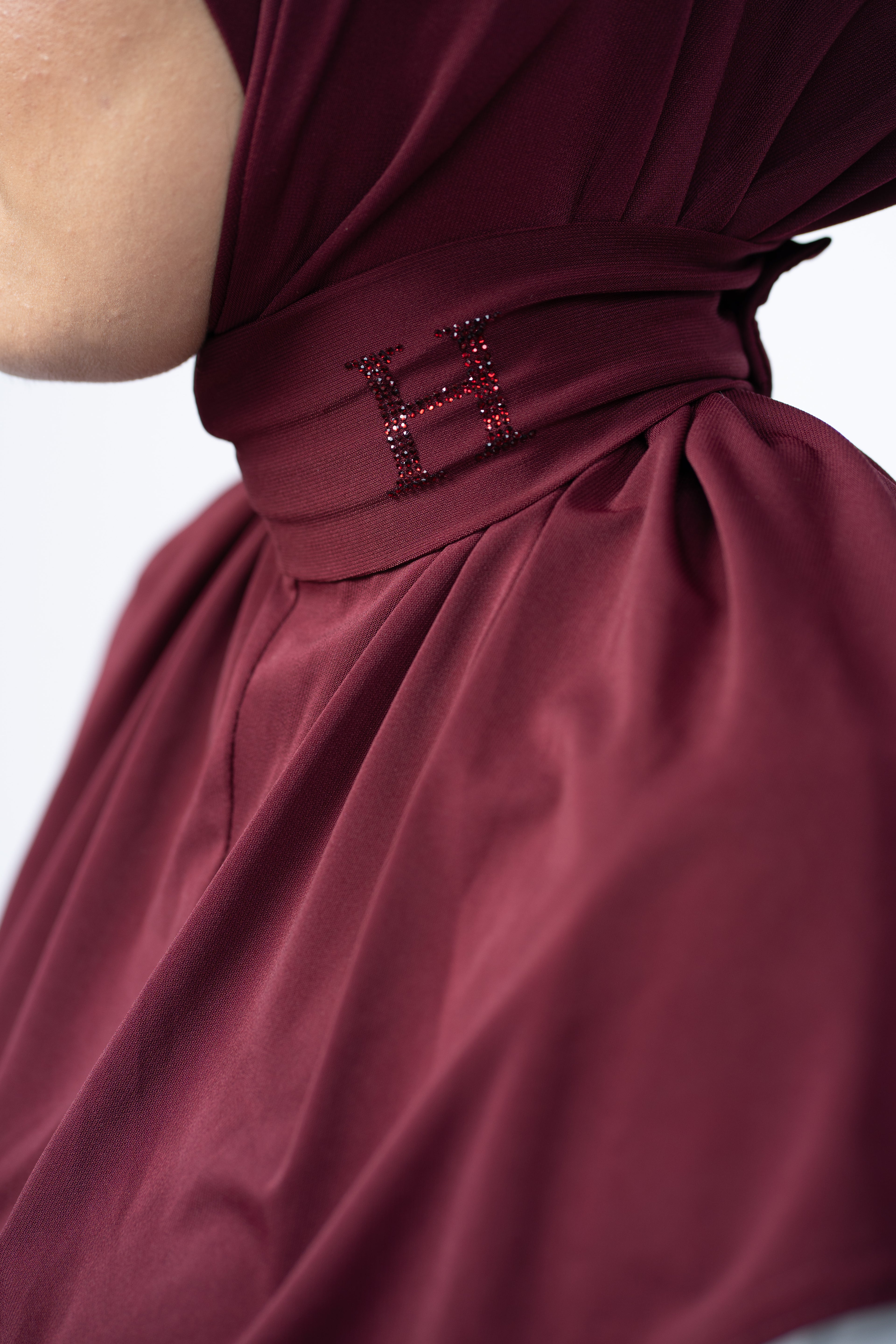 Instant Hijab Stone Edit Velvet Burgundy