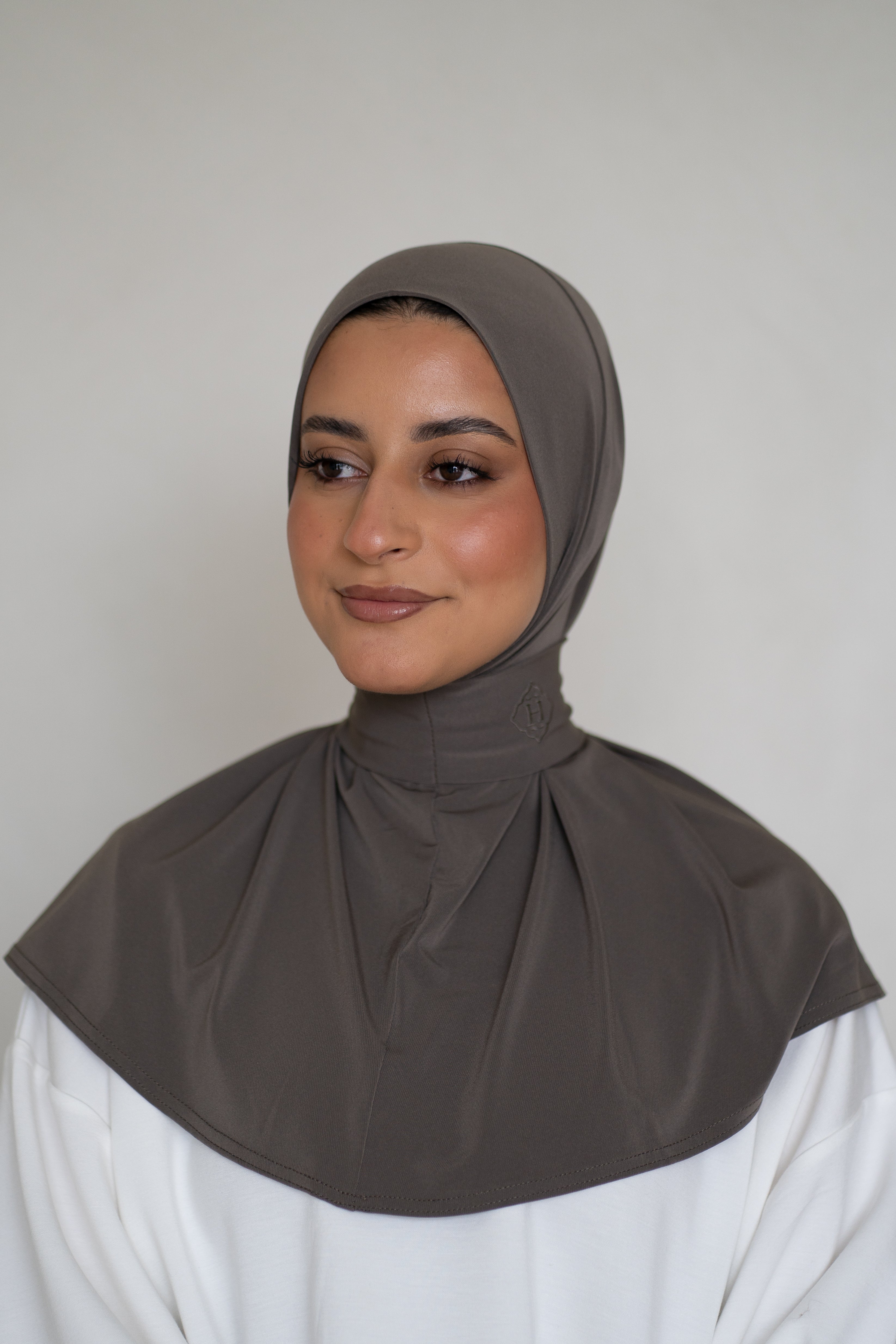 Instant Hijab Ash Grey (Brown-Grey)