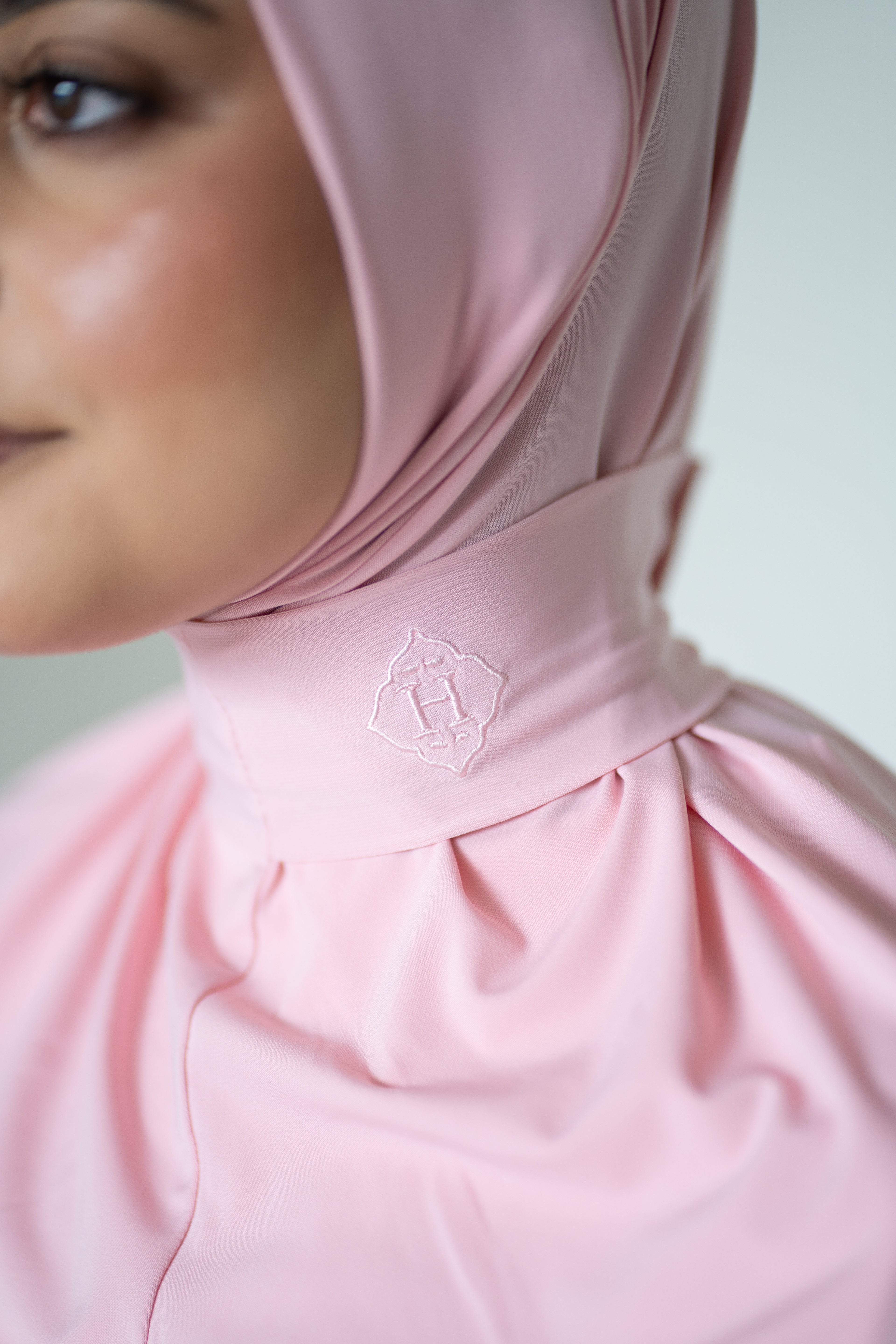 Instant Hijab Velvet Bloom (Pink)
