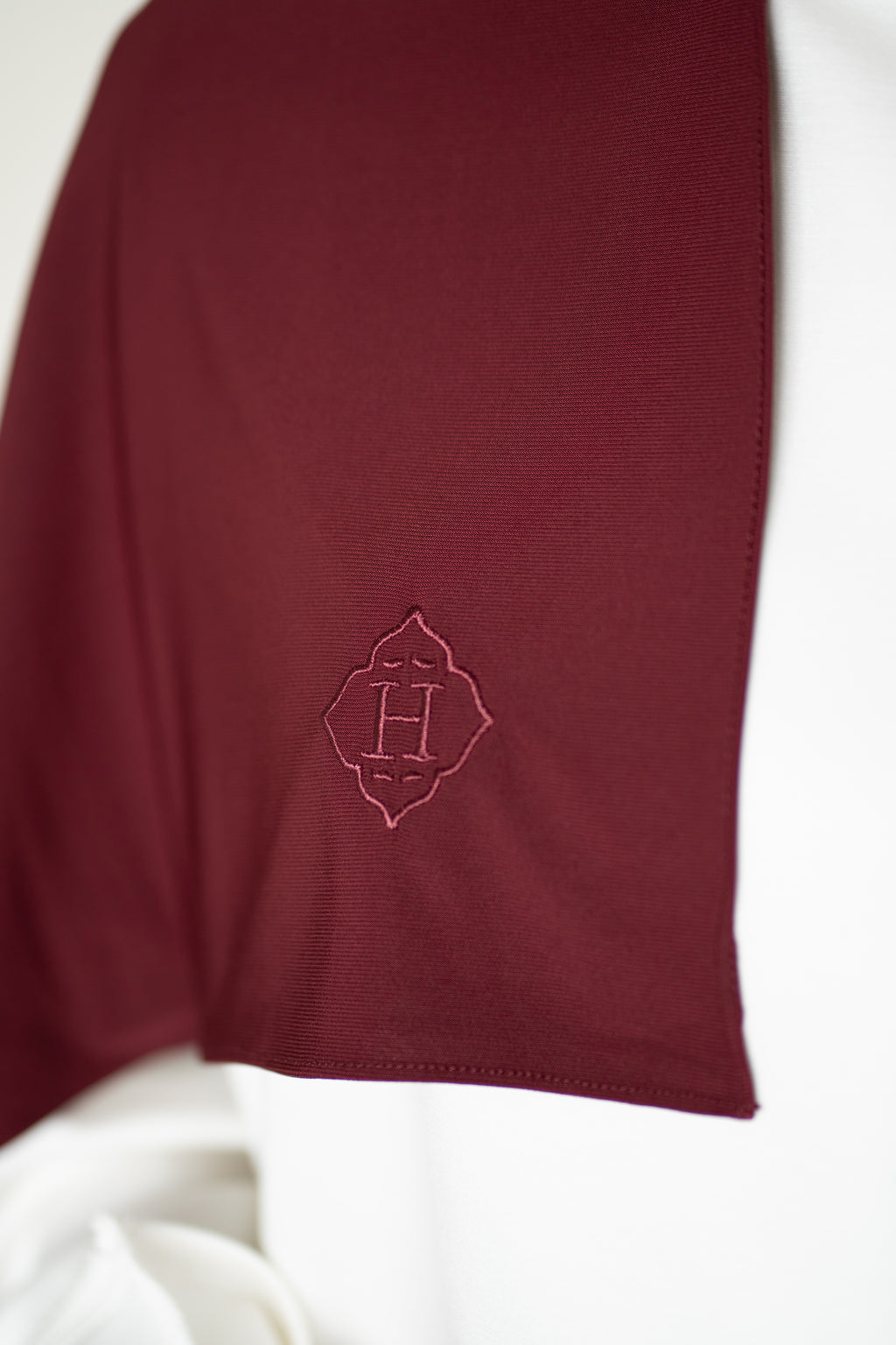 Premium Jersey Hijab Velvet Burgundy (Burgundy)