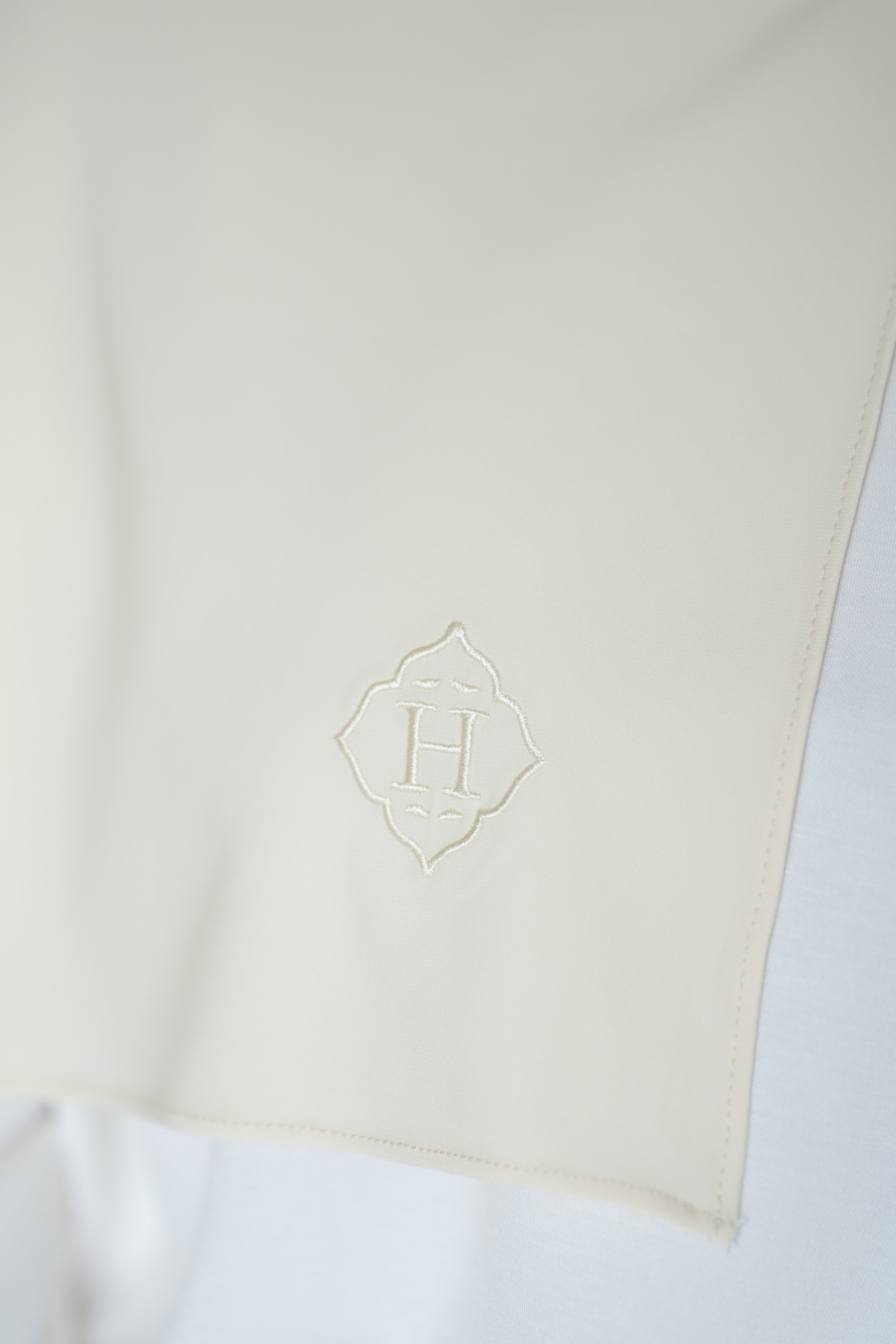 Premium Jersey Hijab Sunbeam Glow (Light Yellow)